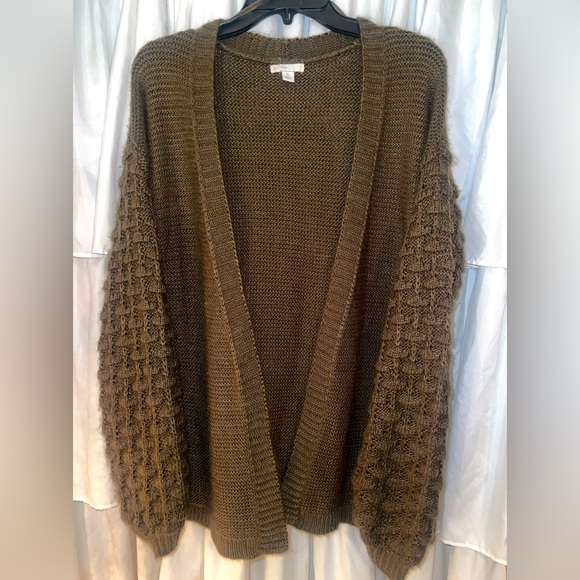 🌿est. 1946 sweater cardigan🌿 - Picture 1 of 1